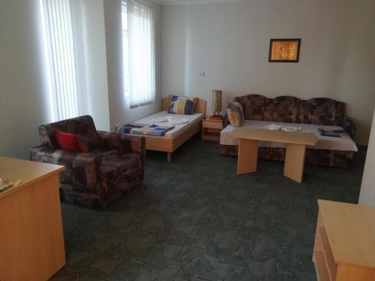 Hotel St. Anthony Slantchev Briag Extérieur photo