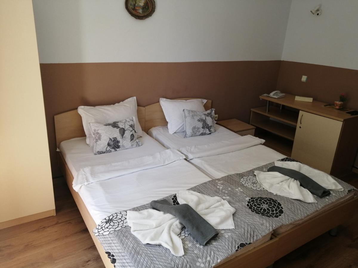 Hotel St. Anthony Slantchev Briag Extérieur photo