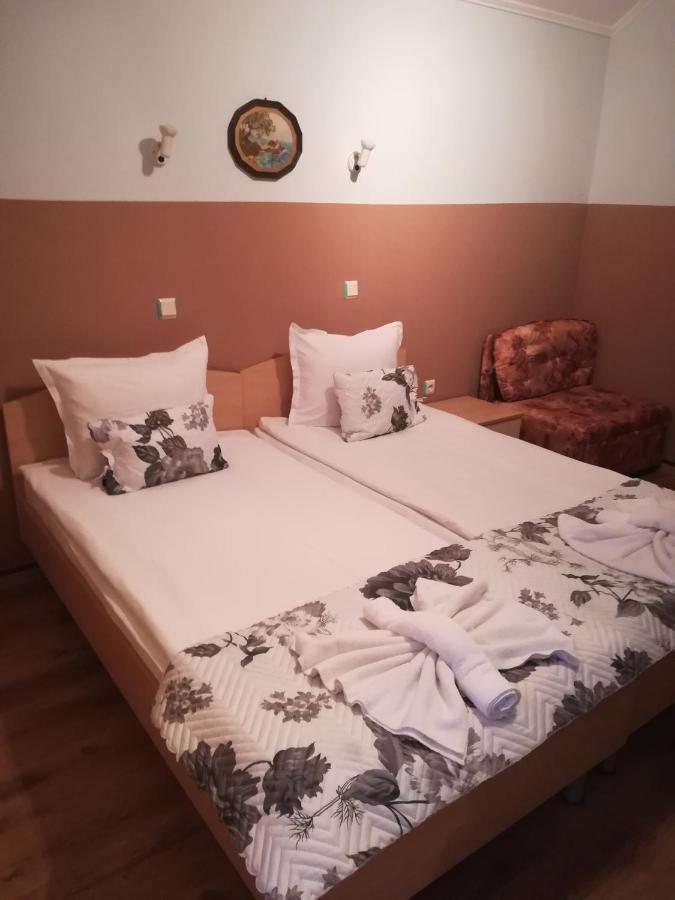 Hotel St. Anthony Slantchev Briag Extérieur photo