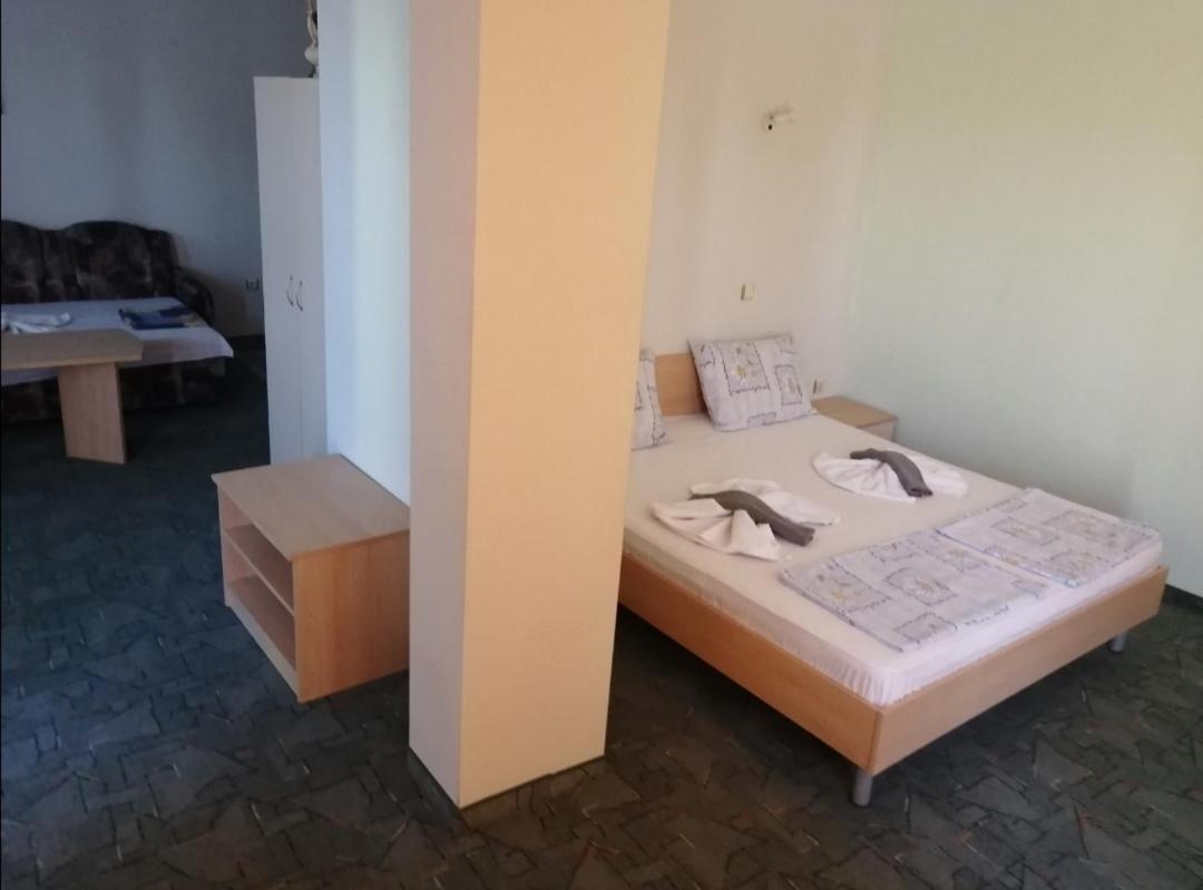 Hotel St. Anthony Slantchev Briag Extérieur photo