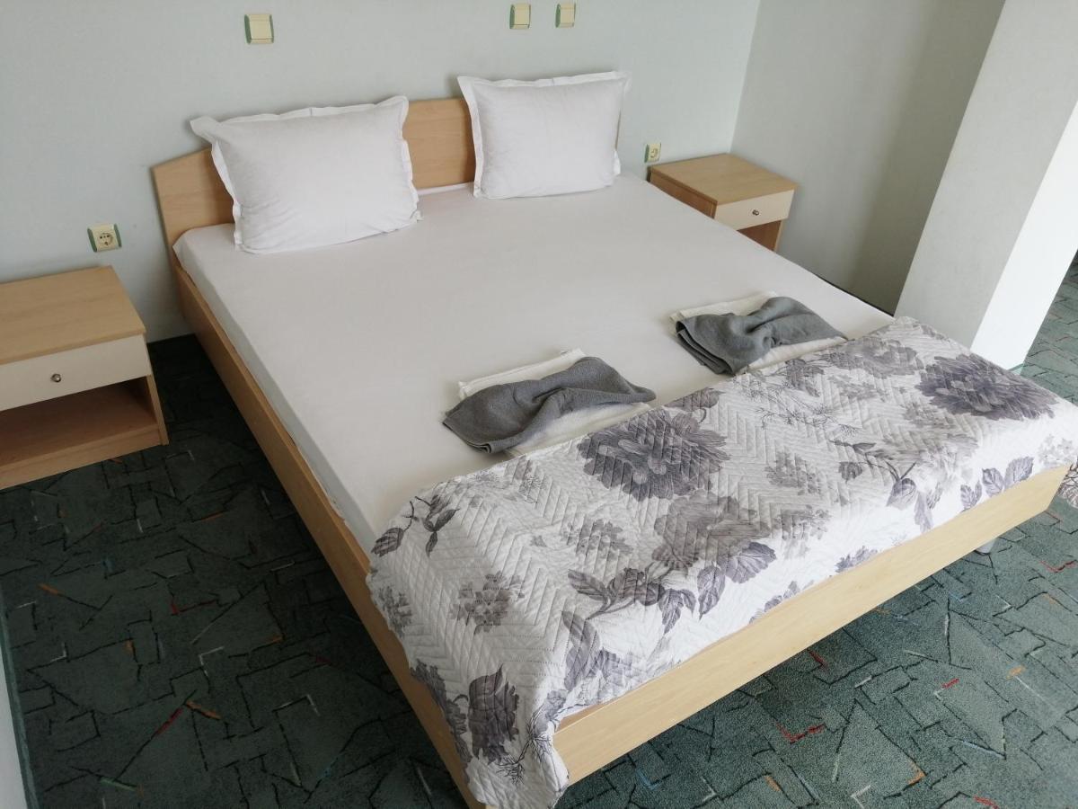 Hotel St. Anthony Slantchev Briag Extérieur photo