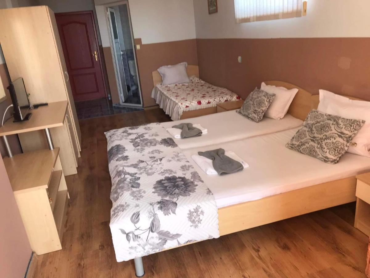 Hotel St. Anthony Slantchev Briag Extérieur photo